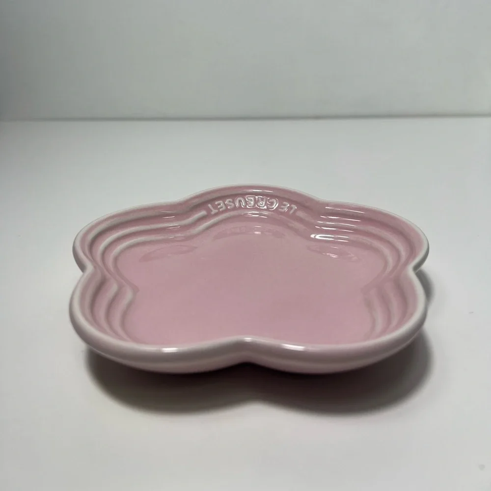 Le Creuset description add
